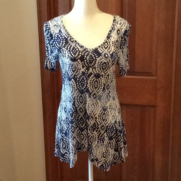 Cable & Gauge Tops - Tee Shirt Top